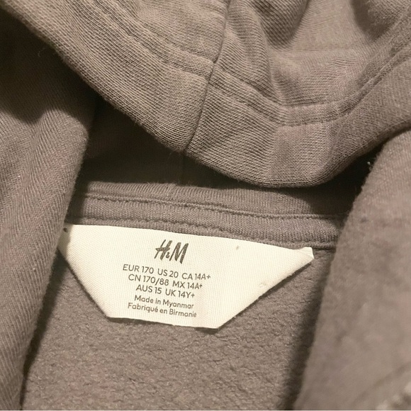 H&M Santa Was Here Christmas Youth Pullover Size 20 (14 Years) - Picture 9 of 16